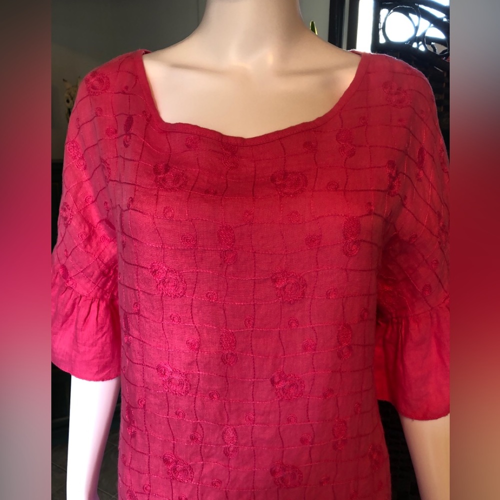 Pink Floral Textured Dress by Luisa Perla